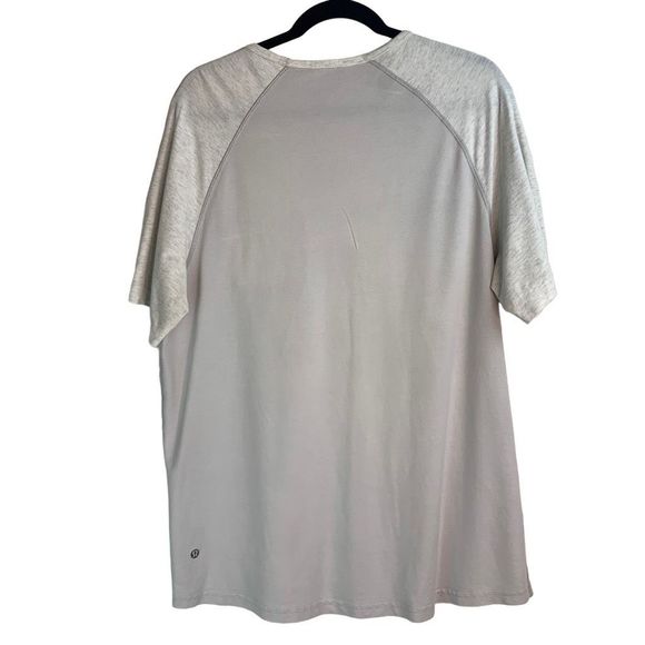 Lululemon Athletica Men's In Your Elements Pocket Heather Gray T-Shirt Size XL - Picture 2 of 8